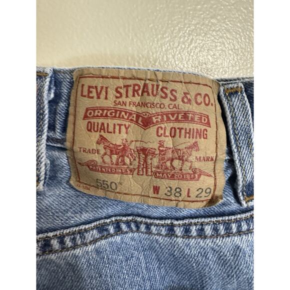 Levi's 550 Relaxed Fit Jeans Mens 38x29 See Details For Measurements - Picture 8 of 8